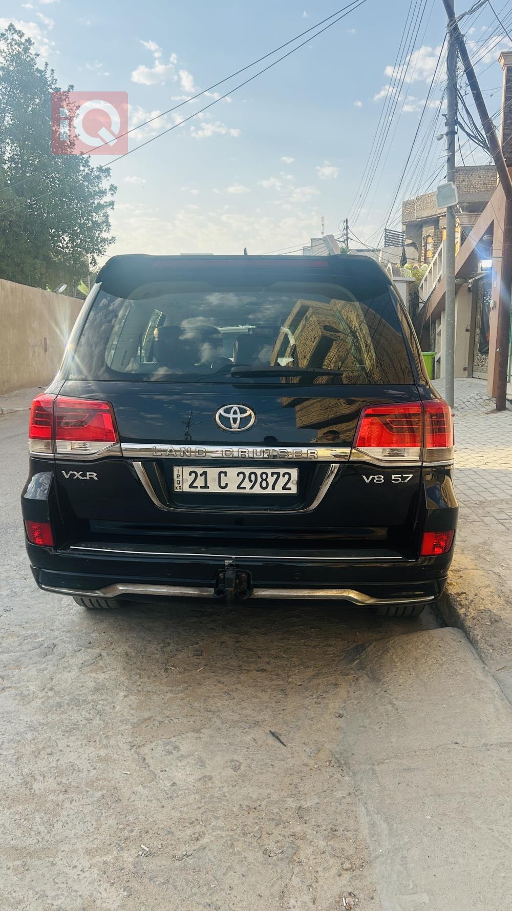 Toyota Land Cruiser